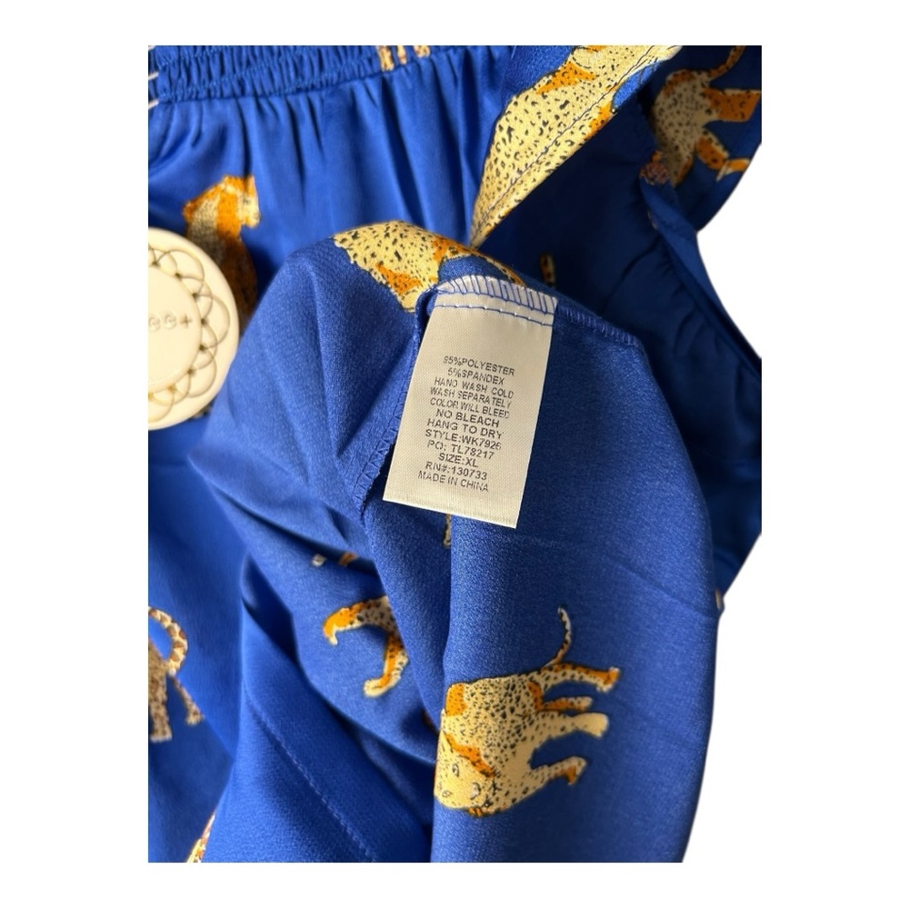 Umgee Women's Royal Blue Smocked Detail Cheetah Top with Gold Accents Size XL - Picture 7 of 9